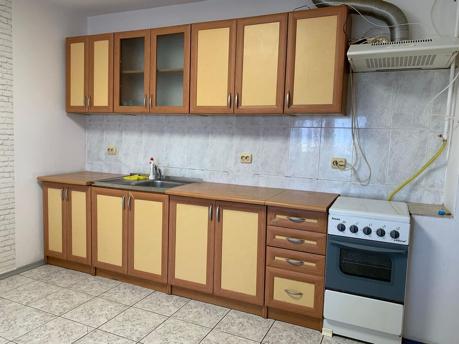 Închiriez apartament