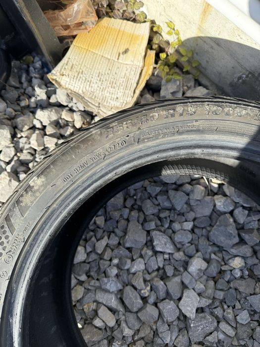 Kumho Wintercraft 255/40/19