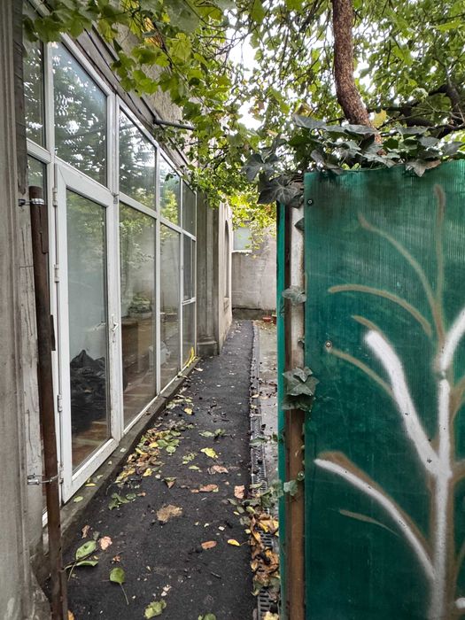 Proprietar – 2 camere decomandat + curte + beci, Nerva Traian