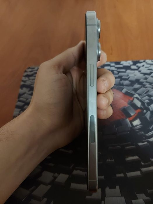 Продам айфон 15про Макс