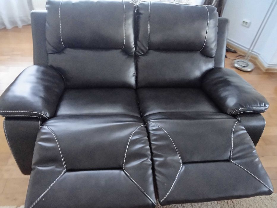 Canapea 2 locuri recliner, noua, 2000 ron
