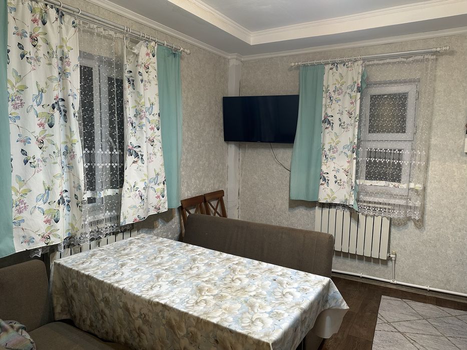 Жер үй сатылады.