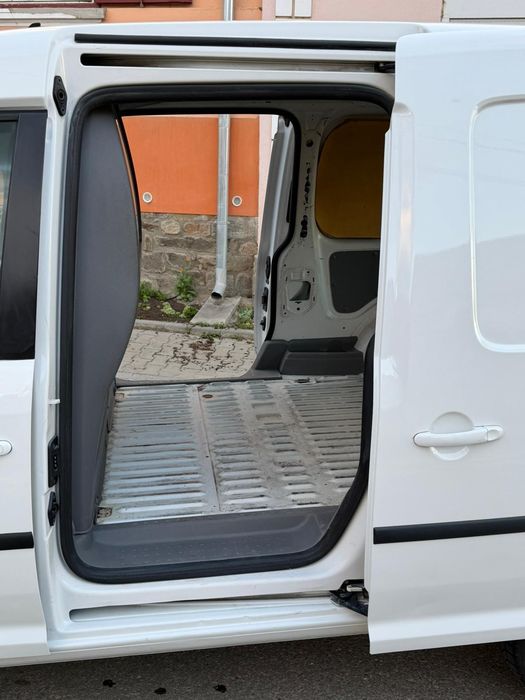 VOLKSWAGEN Caddy 2010 — imagine 5