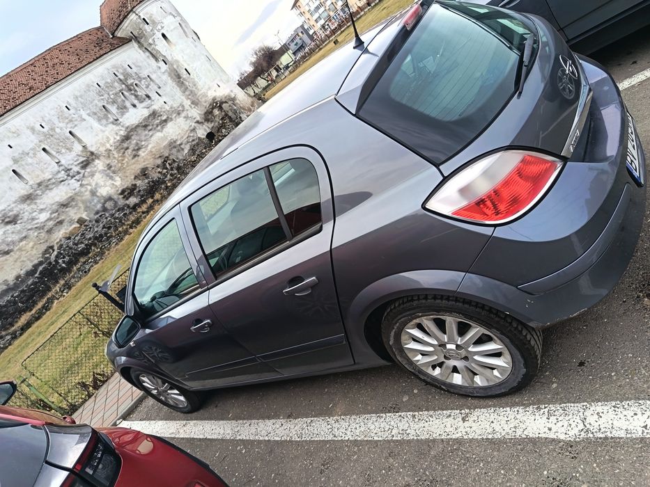De vânzare Opel Astra H wirtport
