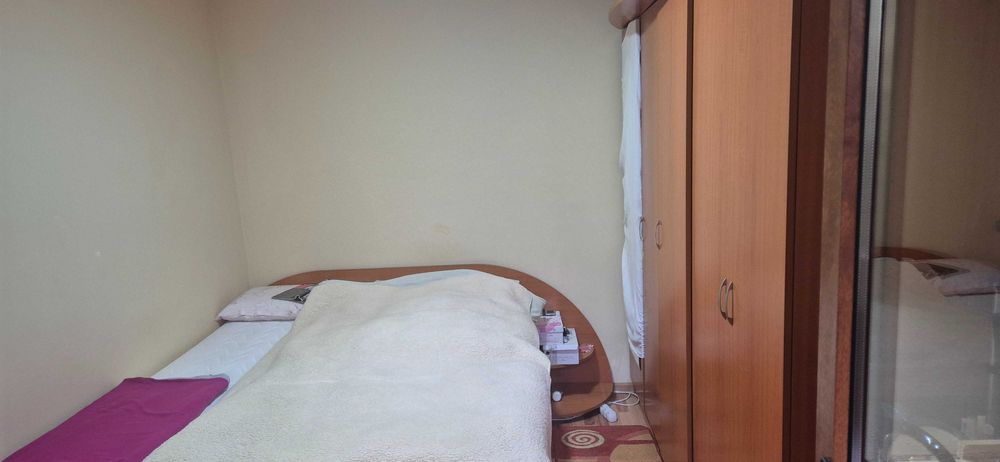 Apartament de inchiriat,et.1,str.Cuza Voda