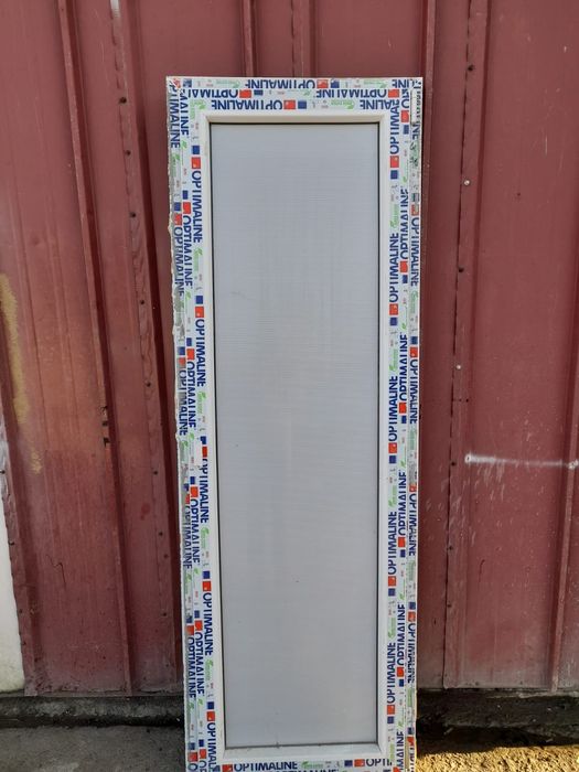 Ușă termopan interior cu toc și prag de trecere