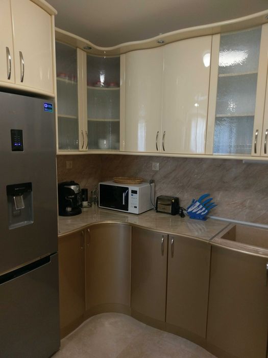 Дава се под наем Двустаен апартамент в Варна, Левски - 75 кв.м за 540 € - Снимка #5