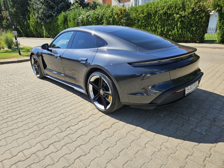 PORSCHE Taycan 2021 — imagine 4