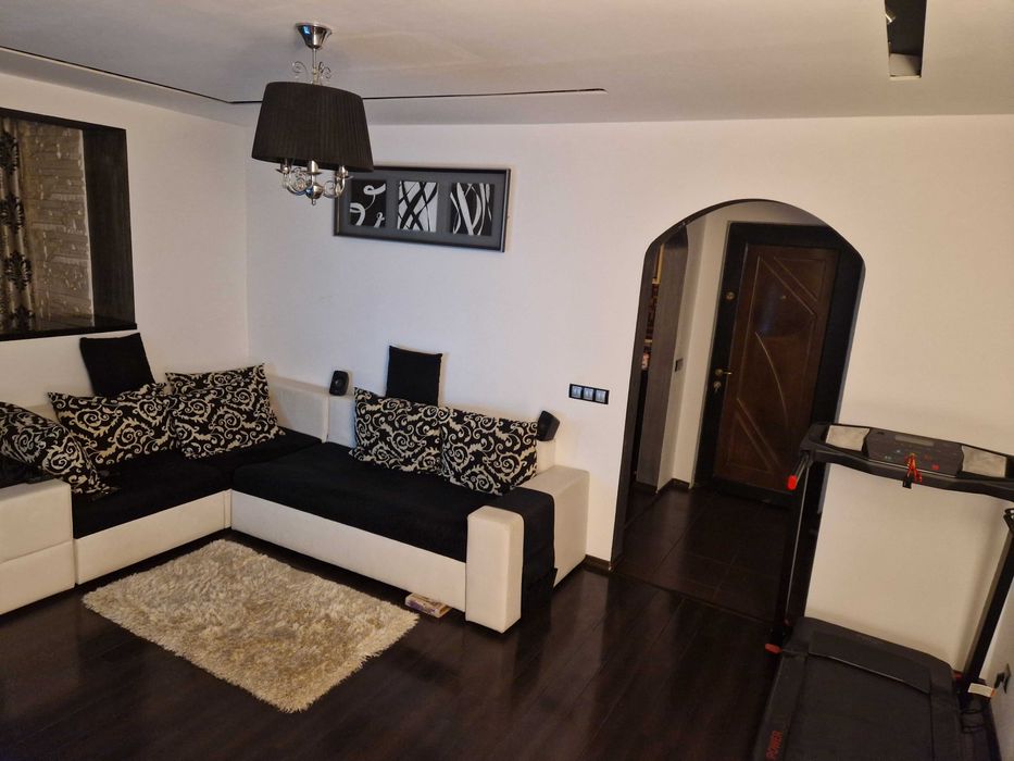 Ploiesti Andrei Muresanu  2 semidecomandate 54000 euro