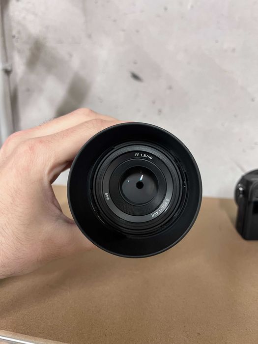 Продавам Sony A6400 с 2 обектива