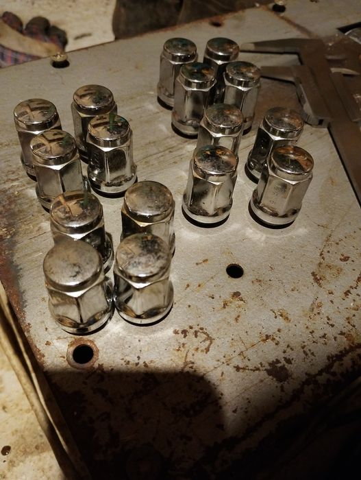 Гайки за джанти 12х1.5