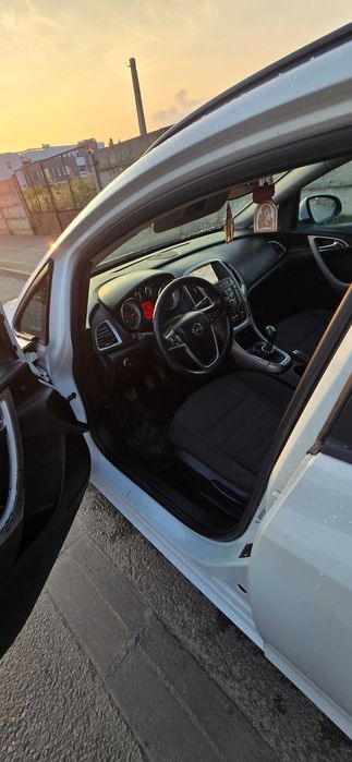 Opel Astra J, 2013, 1.7 diesel