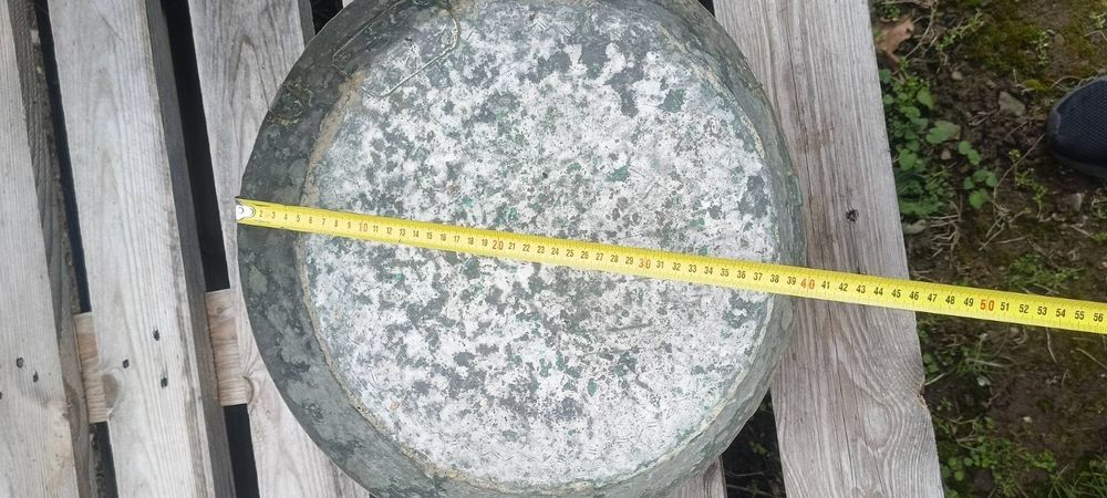 Продавам Медни тави