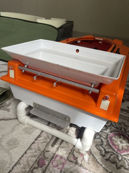 Кораблик для рыбалки