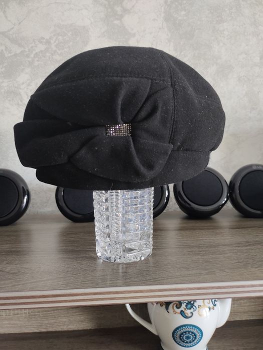 Продам женскую шапку