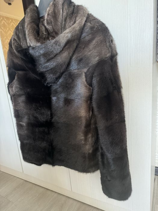 Продам норковую шубу