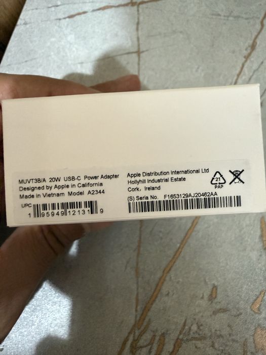 Apple adapter 20w Original.