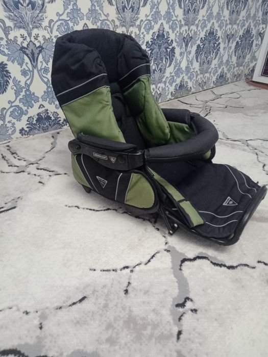 Детский автокресло