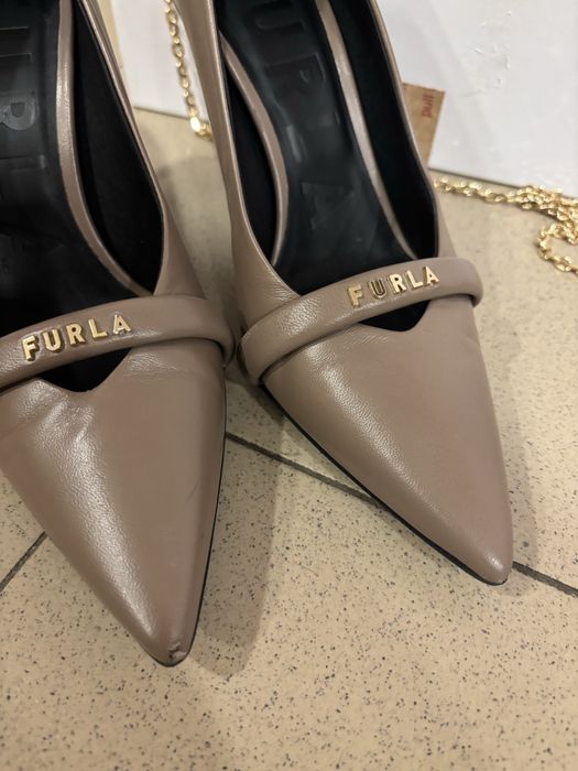 Елегантни обувки на ток Furla