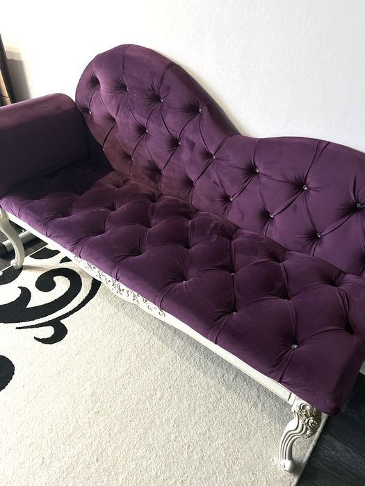 Диван банкетка в классическом стиле