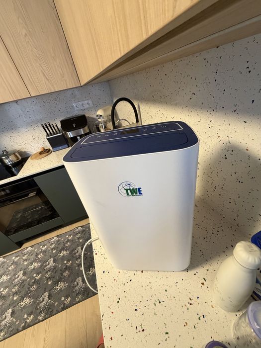 Като нов. Влагоабсорбатор Twe WIFI Q13 PRO