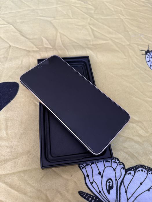 Samsung S23+.