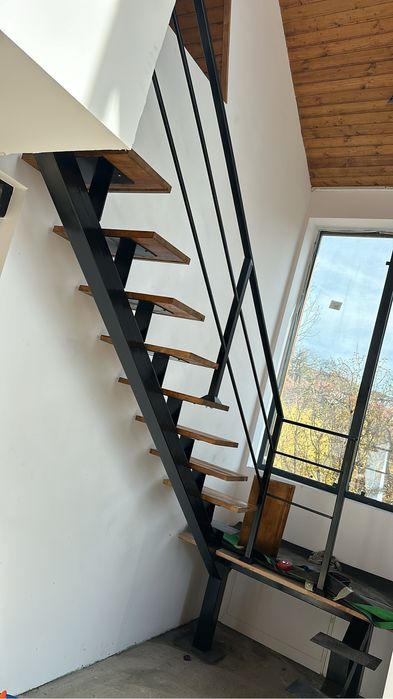 scarii pentru exterior si interior