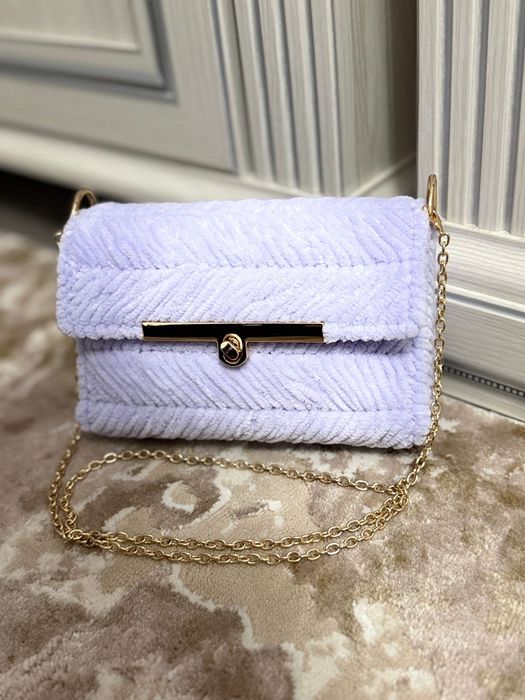 Genți handmade realizate pe comanda