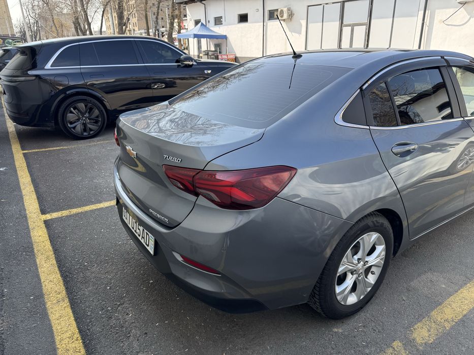 Продается автомобиль onix premier