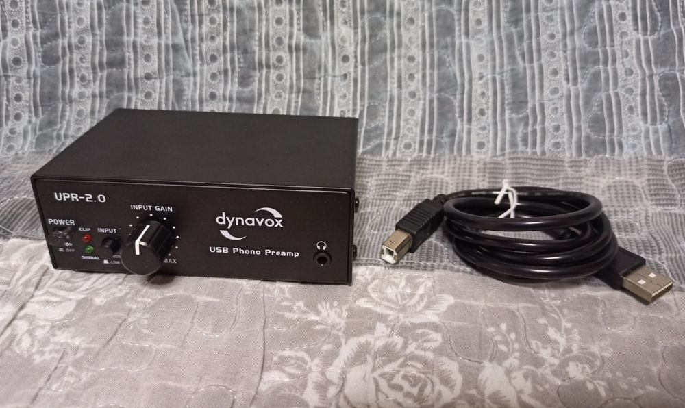 Preamplificator Phono Dynavox UPR-2.0 USB. (NOU)