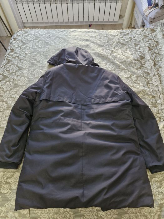 Продам куртку чёрного цвета