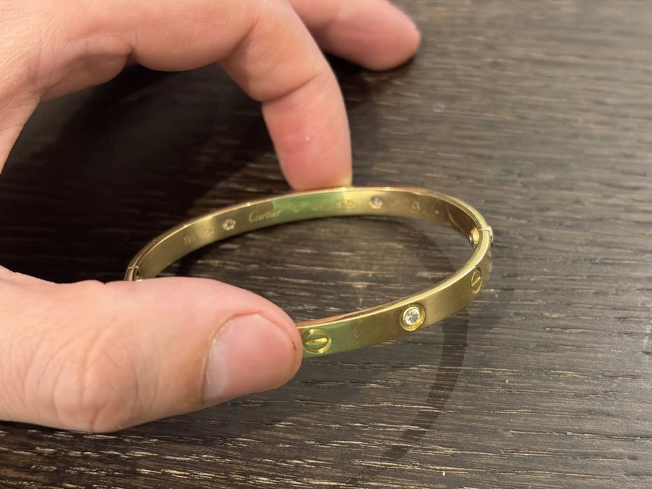 Златна гривна Cartier