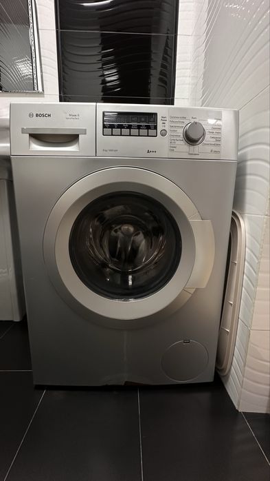 Стиральная машина BOSCH 8 кг