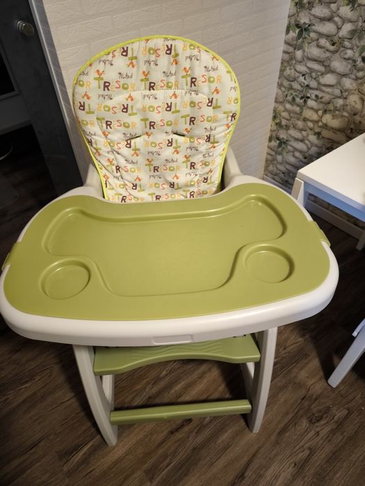 Vând scaun de masa pentru copii 2in1