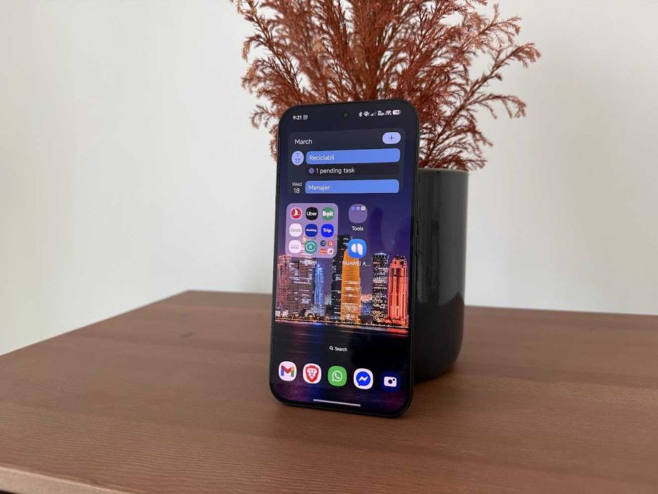 Vând POCO F8 Ultra 16GB/512GB Negru - Impecabil, CA NOU, Pachet Complet