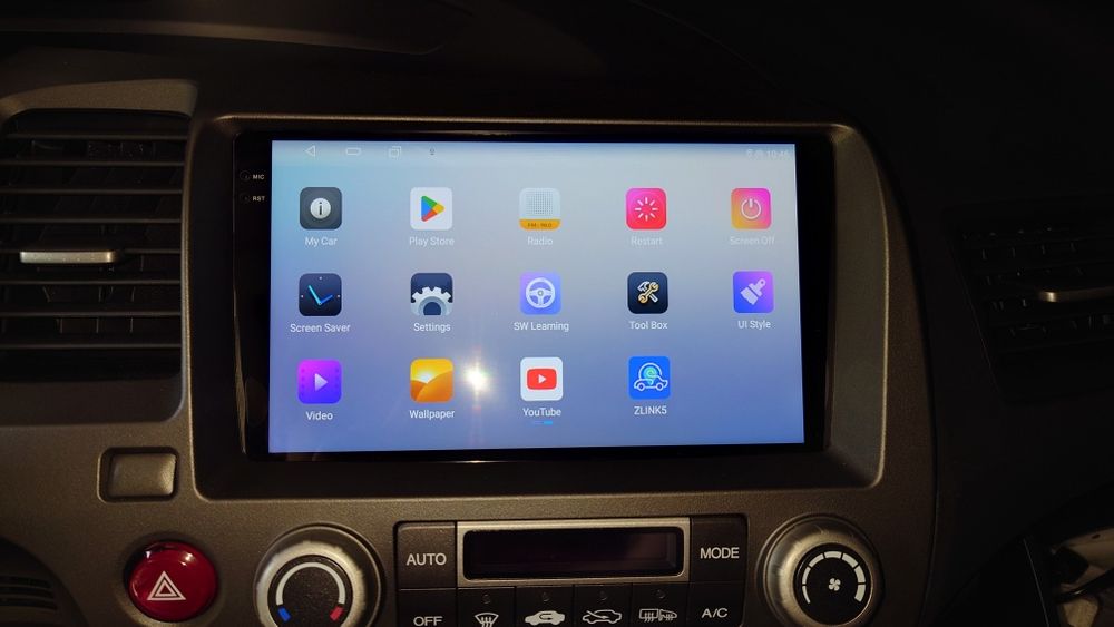 Vand Navigatie auto 9 Inch cu Android