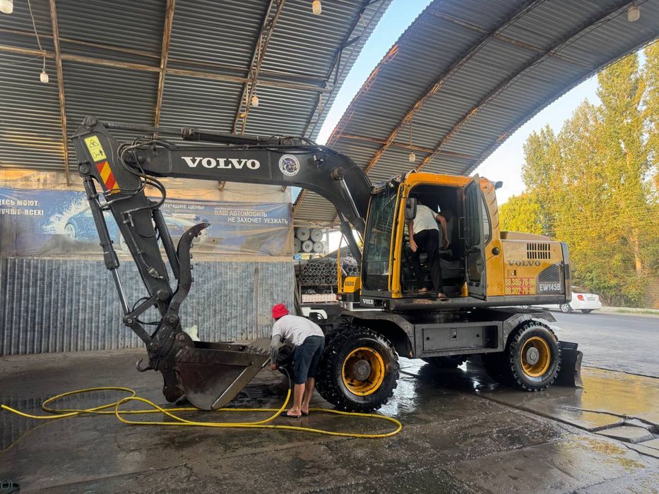 Ekskavator volvo