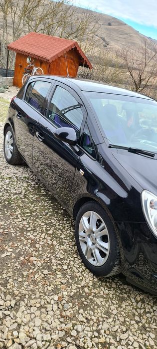 Opel corsa  D 1.2 benzina