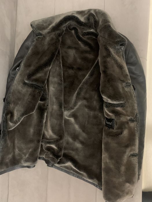 Продается мужская кожаная куртка