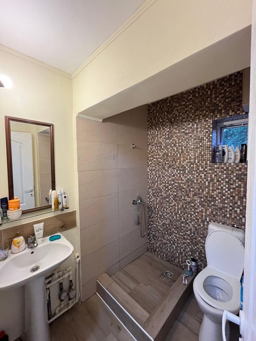 Apartament format din  doua garsoniere
