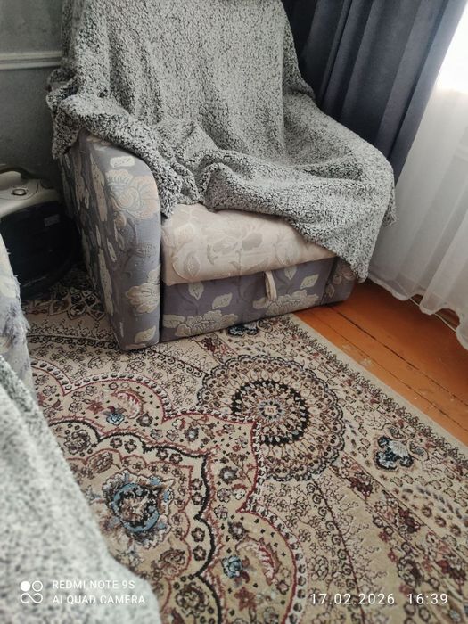 Продаётся диван и 2кресла