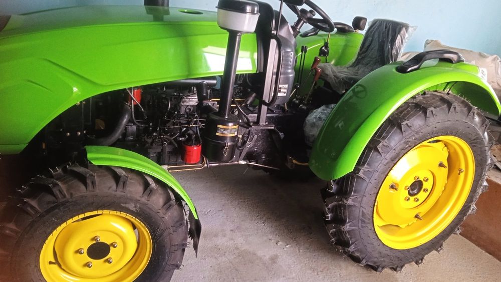 Mini traktor sotiladi