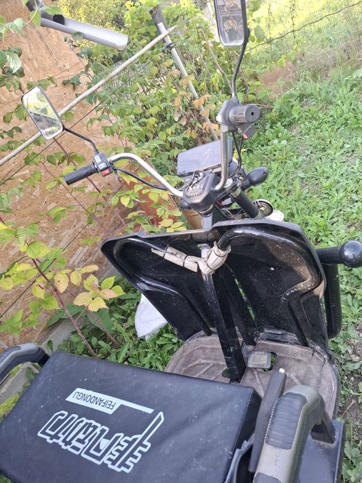 Vând triciclu electric