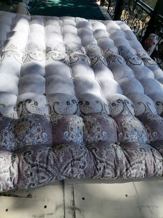 Matras (o'rin) ko'rpa yostiq