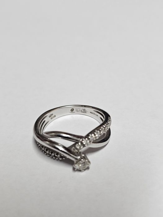 Vand bijuterii de 14k si de 18k cu diamante