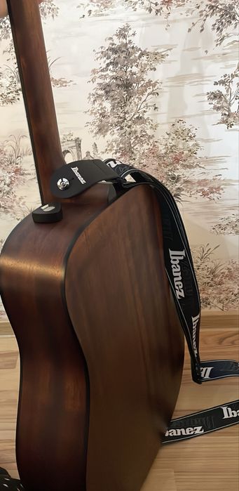Vând URGENT chitara IBANEZ acustica