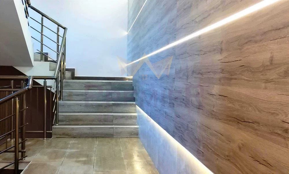 Дава се под наем Четиристаен апартамент в Варна, Чайка - 140 кв.м за 900 € - Снимка #9