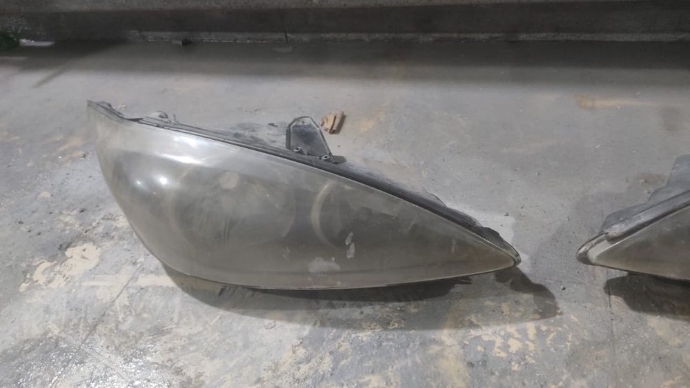 Продам фары от камри 30