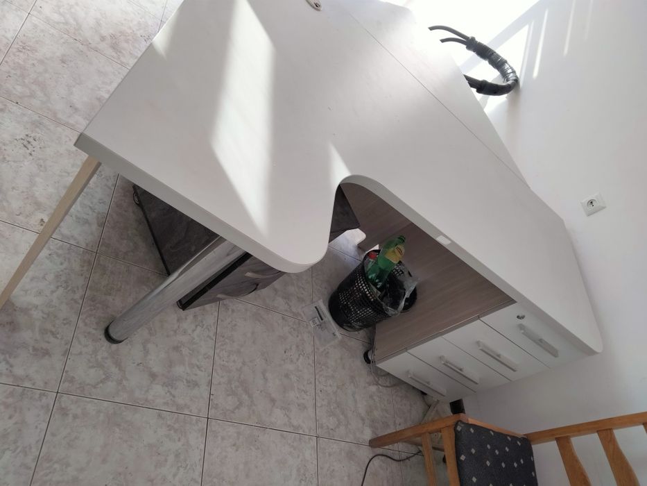 СТОЛ ОФИСНЫЙ письменный большой с тумбочкой с полками треугольный