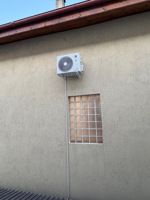 Montaj Aer Condiționat, Igienizare, Incărcare Freon, Reparatii plăci electronice -Programare rapidă și cel mai BUN PREȚ